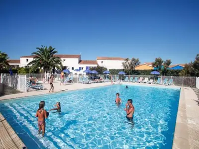 Ferienwohnung für 7 Personen (48 m²) in Le Château-dʼOléron 3/10