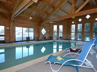 PoolOfHouse