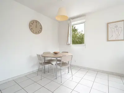 DiningRoom