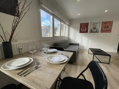 DiningRoom