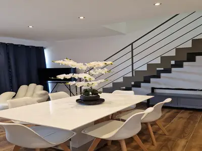 DiningRoom