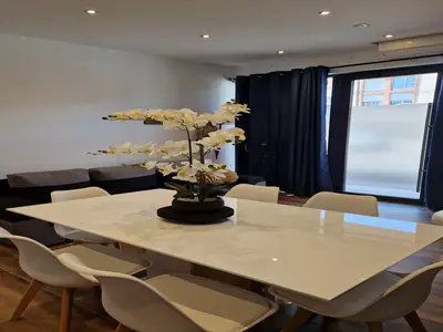 DiningRoom
