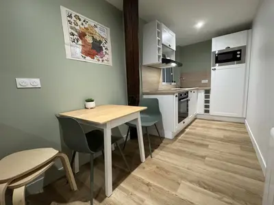 DiningRoom