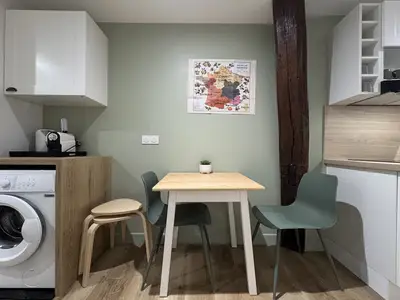 DiningRoom