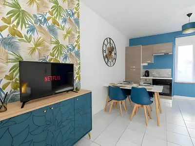 DiningRoom