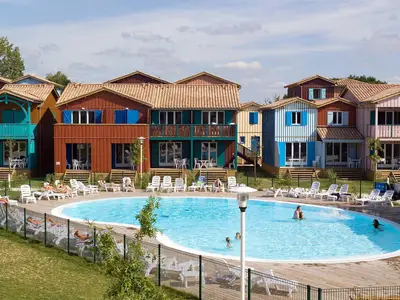 PoolOfHouse