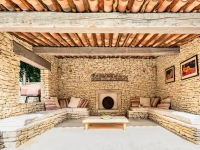 Ferienwohnung für 17 Personen in Le Thor 5/10