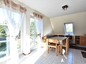 21472729-Ferienwohnung-6-Lebrade-300x225-1