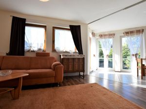 21472729-Ferienwohnung-6-Lebrade-300x225-3