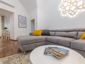 23922303-Ferienwohnung-4-Lecce-300x225-4