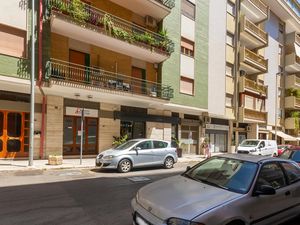 23765136-Ferienwohnung-6-Lecce-300x225-5