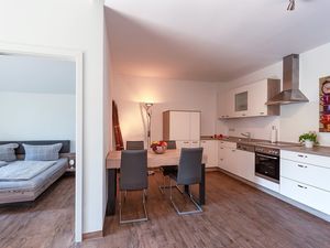 23961282-Ferienwohnung-4-Lechbruck am See-300x225-3