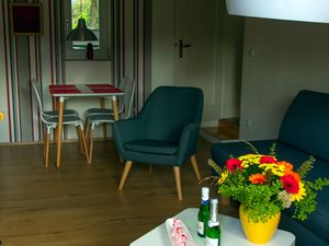 19072647-Ferienwohnung-2-Leck-300x225-5