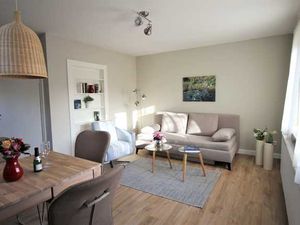 23165371-Ferienwohnung-4-Leer-300x225-0