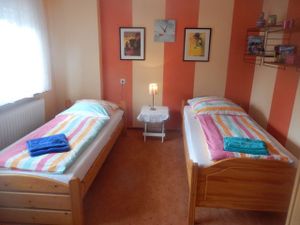 21947385-Ferienwohnung-3-Leer-300x225-0