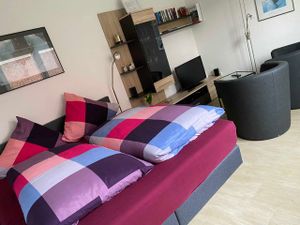 22114765-Ferienwohnung-2-Leer-300x225-5