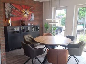 23502090-Ferienwohnung-4-Leer-300x225-2