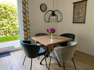 24037812-Ferienwohnung-5-Leer-300x225-5