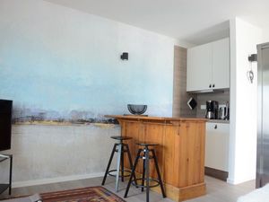 24027919-Ferienwohnung-2-Leer-300x225-2