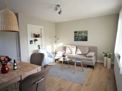 Ferienwohnung für 4 Personen (75 m²) in Leer 1/9