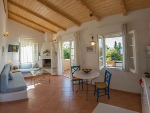 22451787-Ferienwohnung-3-Lefkada-300x225-2