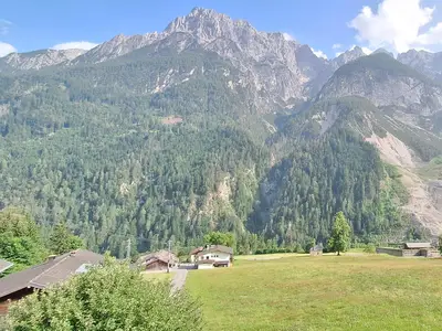 Ausblick von den Wohnungen Richtung Süden