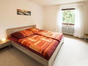 18596955-Ferienwohnung-6-Leiwen-300x225-1