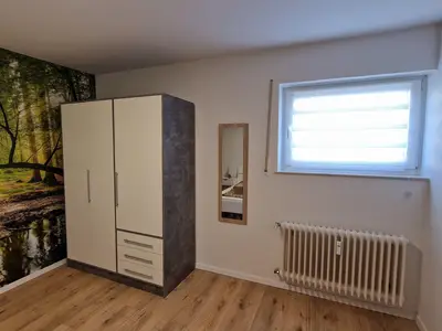 geräumiger Kleiderschrank