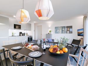 23739819-Ferienwohnung-6-Lembruch-300x225-5