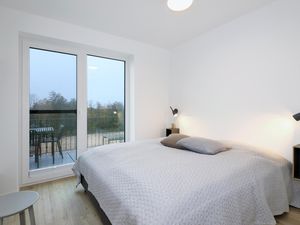 23742075-Ferienwohnung-8-Lembruch-300x225-2