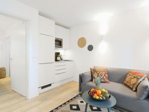 23742162-Ferienwohnung-4-Lembruch-300x225-4