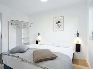 23742159-Ferienwohnung-4-Lembruch-300x225-5