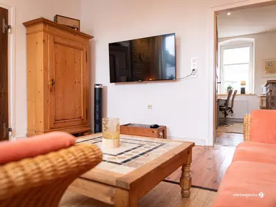 Blick vom Wohnzimmer Richtung Küche