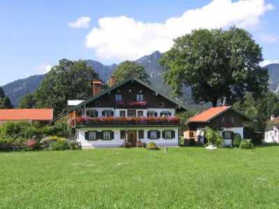 Das Gästehaus "Zum Jäger" im Sommer