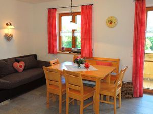 19135262-Ferienwohnung-4-Lenggries-300x225-5