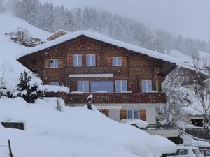 23836918-Ferienwohnung-4-Lenk im Simmental-300x225-1