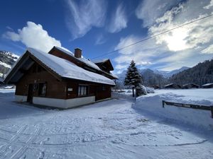 23853699-Ferienwohnung-4-Lenk im Simmental-300x225-1