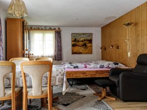 20897131-Ferienwohnung-4-Lenk im Simmental-300x225-3