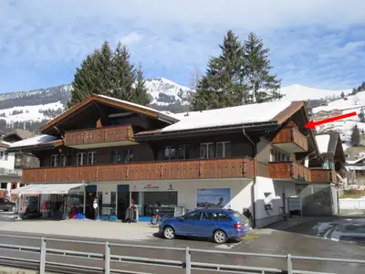 Aussenansicht von der Strasse aus