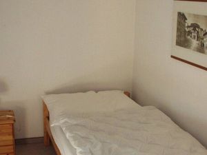 23842346-Ferienwohnung-2-Lenk im Simmental-300x225-3