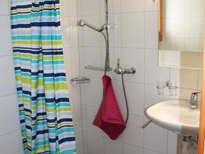 23836315-Ferienwohnung-4-Lenk im Simmental-300x225-3