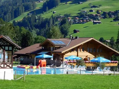 Freibad (vom Balkon aus gesehen)