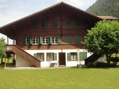 Ferienwohnung für 4 Personen (50 m²) in Lenk im Simmental 1/10