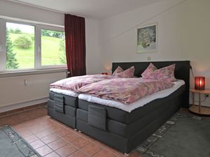 19341287-Ferienwohnung-3-Lennestadt-300x225-2