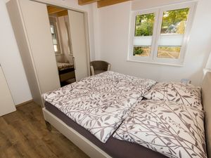 22777107-Ferienwohnung-6-Lennestadt-300x225-3