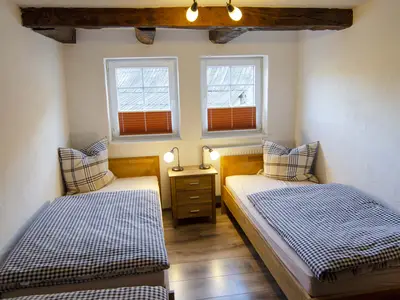 Schlafzimmer 1 Ferienwohnung Waldblick