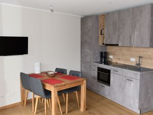 22764653-Ferienwohnung-4-Lennestadt-300x225-3