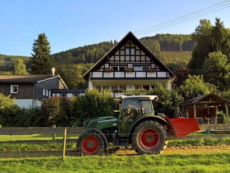 23534707-Ferienwohnung-4-Lennestadt-800x600-0