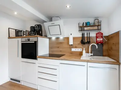 KITCHEN, INSIDE