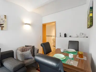 Photo, INSIDE, OUTSIDE